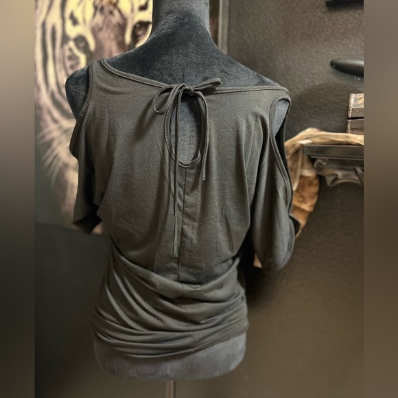 💋Shoulder O-Neck Short Sleeve Loose Fit Tops💋SZ S💋NWOT - Picture 10 of 11